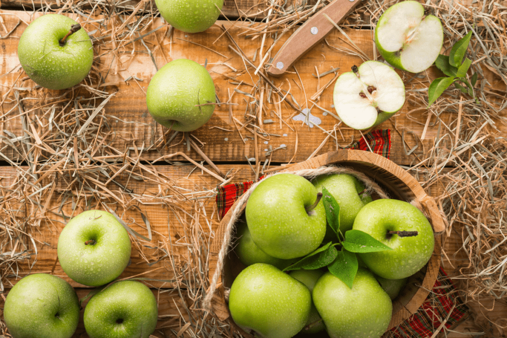 Worry no more, apple fans! This post answers the common question: What's the difference between cooking apples and eating apples?