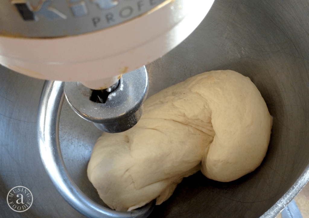 A homemade Italian bread recipe that doesn't take hours to prep and bake? Yes, it does exist!
