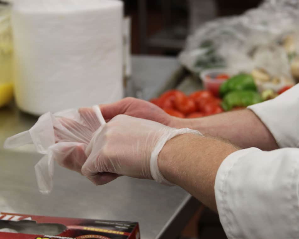 Help keep your food prep and storage safe with these simple tips on how to handle food.