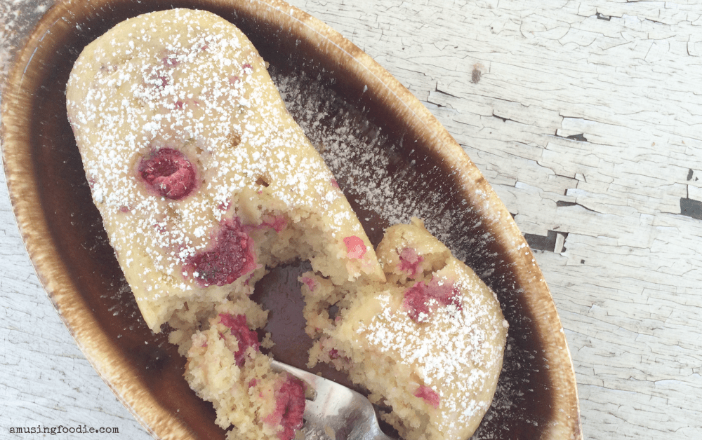Raspberry cakes are a simple homemade dessert!